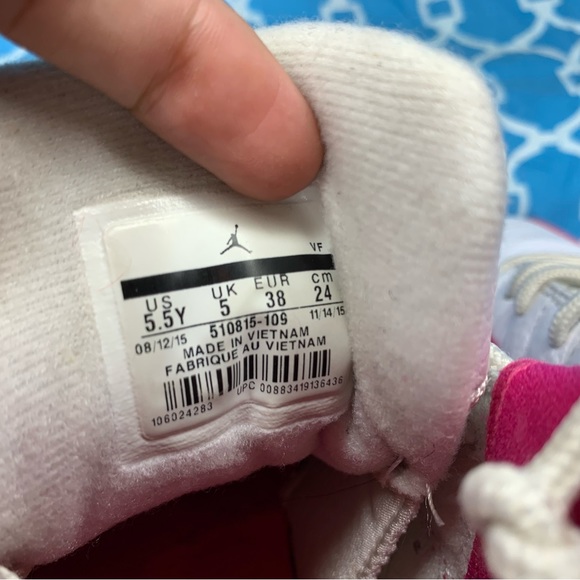 Nike Women’s size 7 Air Jordan 12 vivid pink retro og GG ladies sneakers wmns - Picture 5 of 11